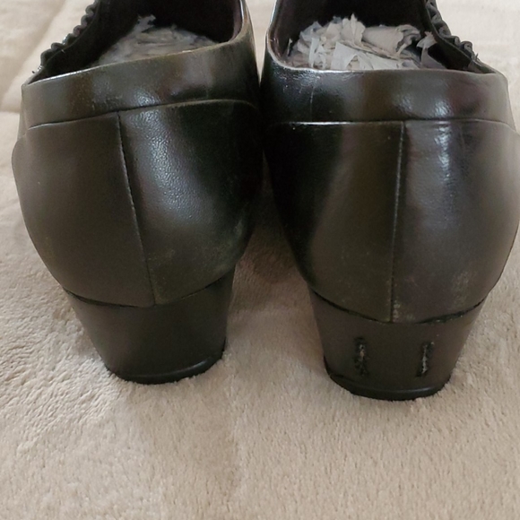 Black wide width booties - Picture 2 of 3